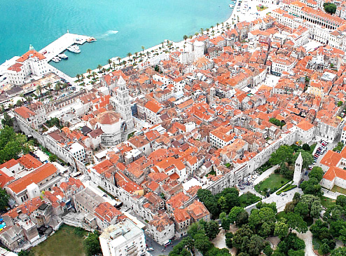 Diocletian's_Palace_from_the_air
