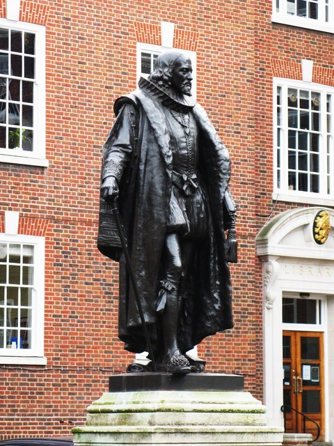 Francis Bacon's statue at Gray's Inn, South Square, London